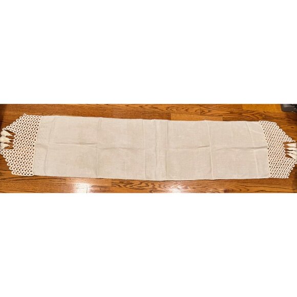 Vintage Handmade Linen Table Runner With Crochet Lace Tassel Trim - Picture 9 of 9